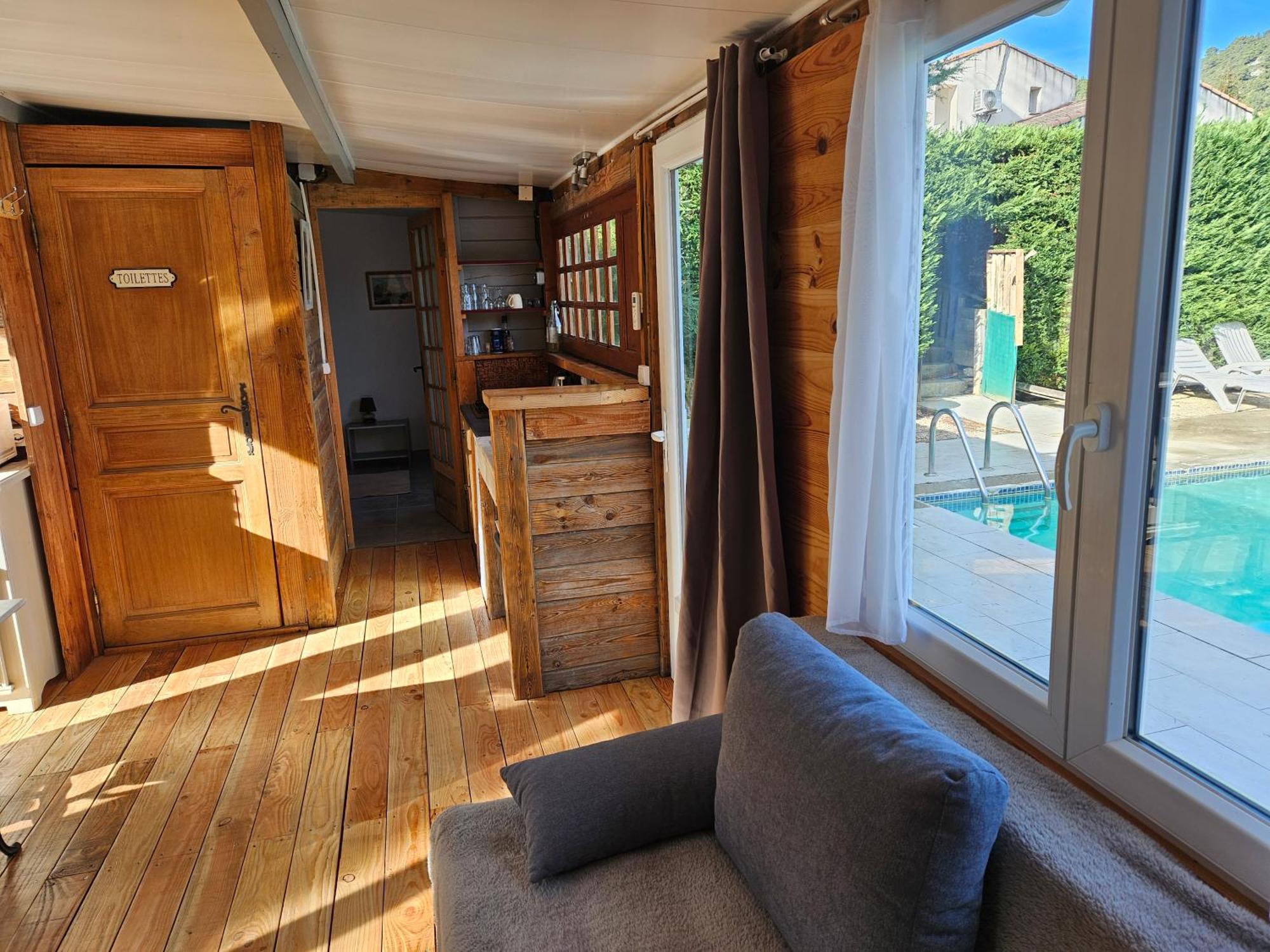 Chalet Banane Devant Piscine, A 6Km Du Festival De Piano De La Roque D'Antheron Rognes Buitenkant foto